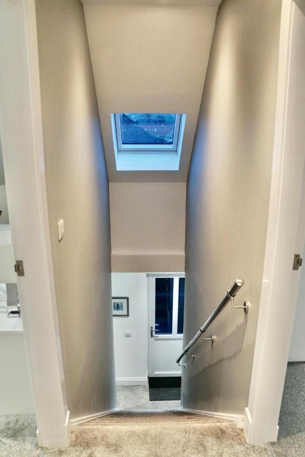 Leworin Apartment Stirling Ngoại thất bức ảnh