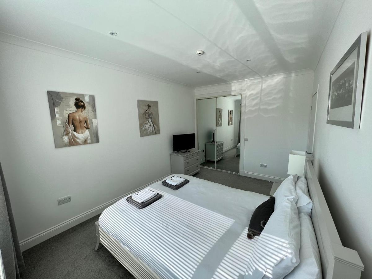 Leworin Apartment Stirling Ngoại thất bức ảnh